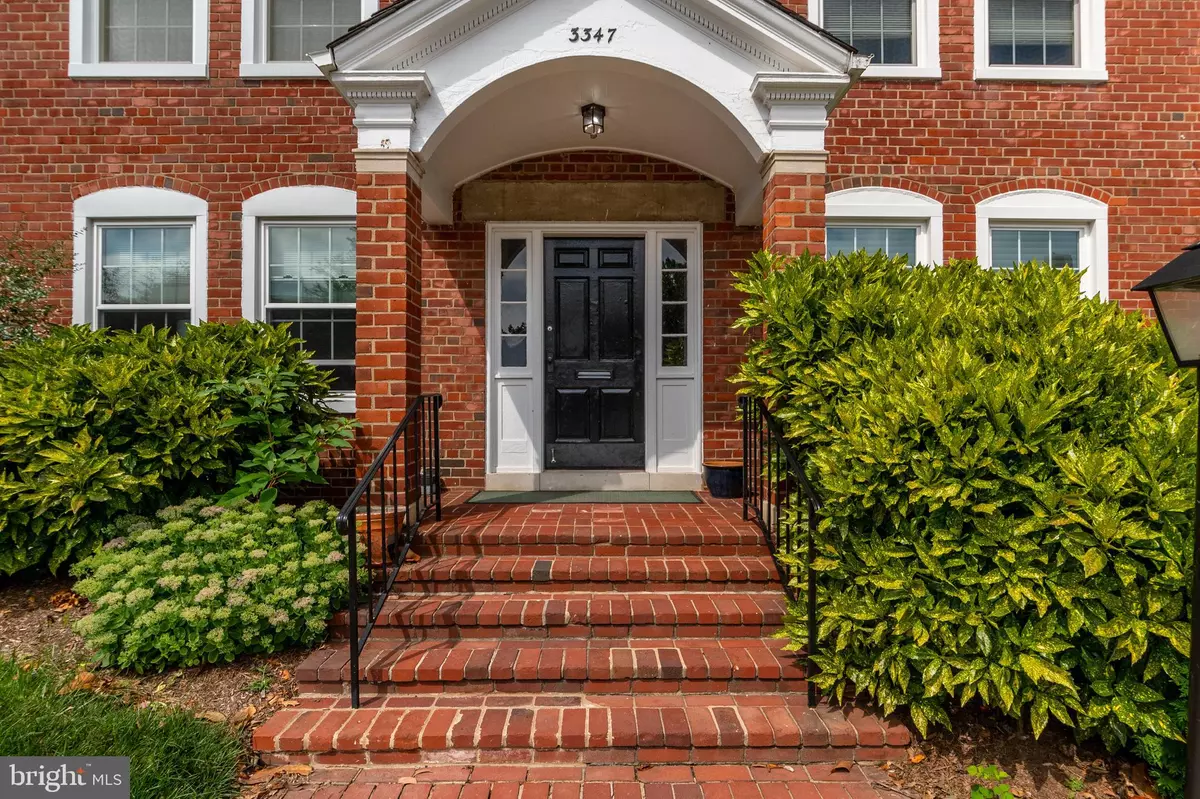 Arlington, VA 22206,3347 S WAKEFIELD ST #B1