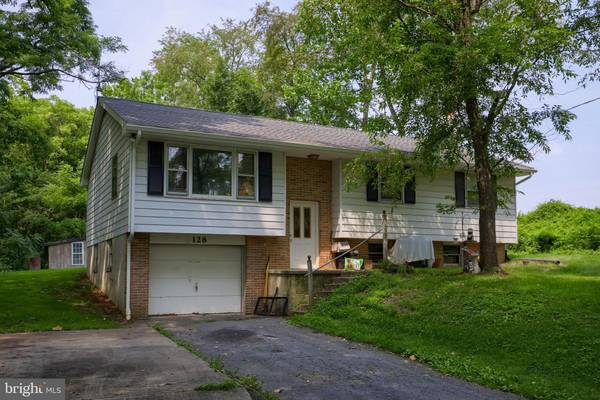 128 BLACK SWAMP RD, Bainbridge, PA 17502