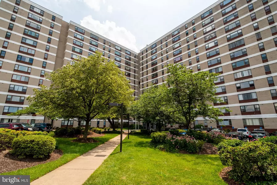 4600 DUKE ST #607, Alexandria, VA 22304