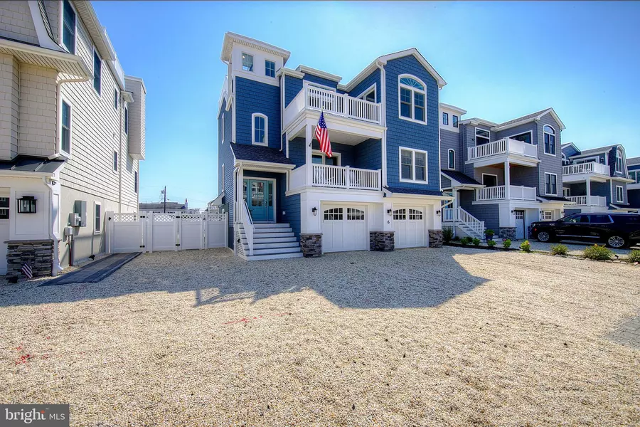 6 W ROOSEVELT AVE, Long Beach Township, NJ 08008