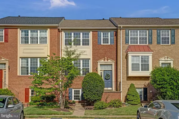 4833 GREAT HERON TER, Fairfax, VA 22033