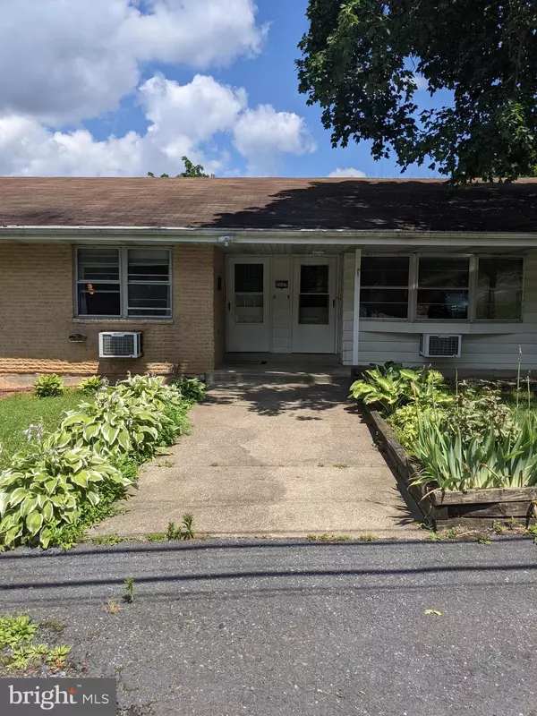 1117 GROVE RD, Harrisburg, PA 17111