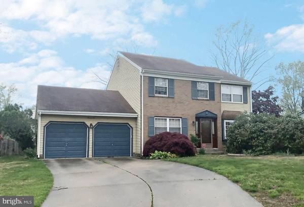 21 WEMBLEY DR, Mount Laurel, NJ 08054