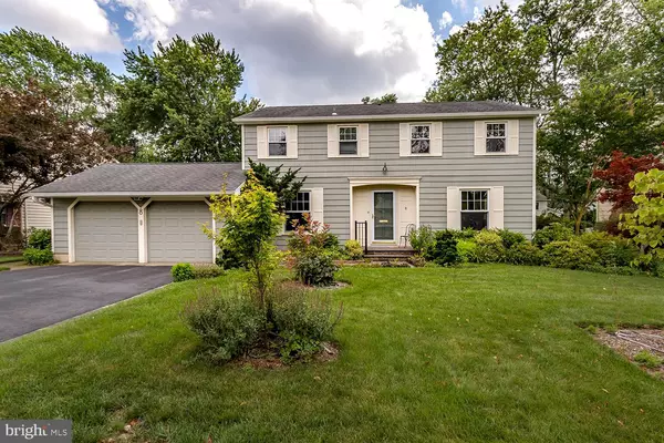 8 RAMSGATE RD, Cherry Hill, NJ 08003