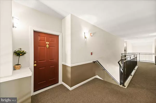 Fairfax, VA 22030,4131 FOUNTAINSIDE LN #303