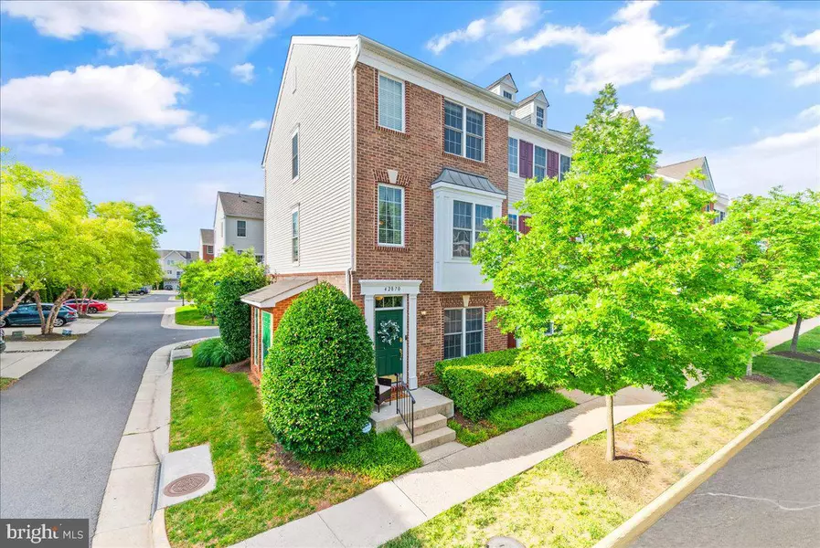 42870 MCCOMAS TER, Chantilly, VA 20152