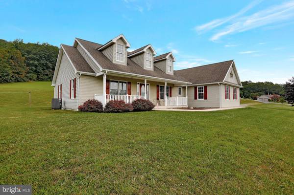 325 MEADOWS LN, Mc Connellsburg, PA 17233