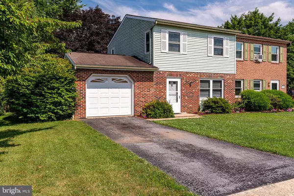 Lancaster, PA 17603,1081 MONTICELLO LN