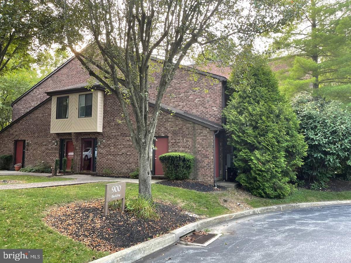 Chesterbrook, PA 19087,901 MOUNTAINVIEW DR