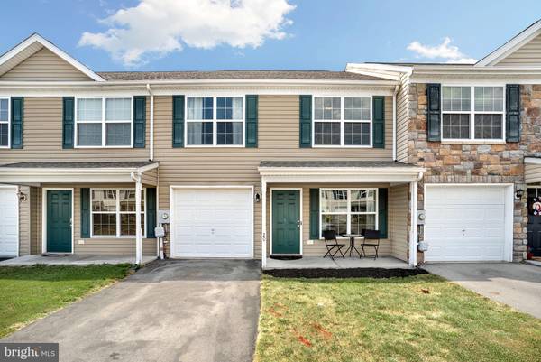 20 MONTAGUE, Inwood, WV 25428