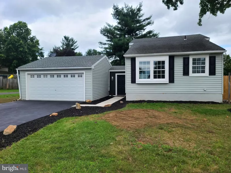 4933 QUINCE DR, Reading, PA 19606