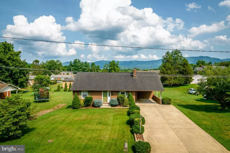 17 GREENFIELD RD, Luray, VA 22835