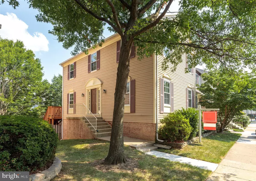 6155 OLD BRENTFORD CT, Alexandria, VA 22310