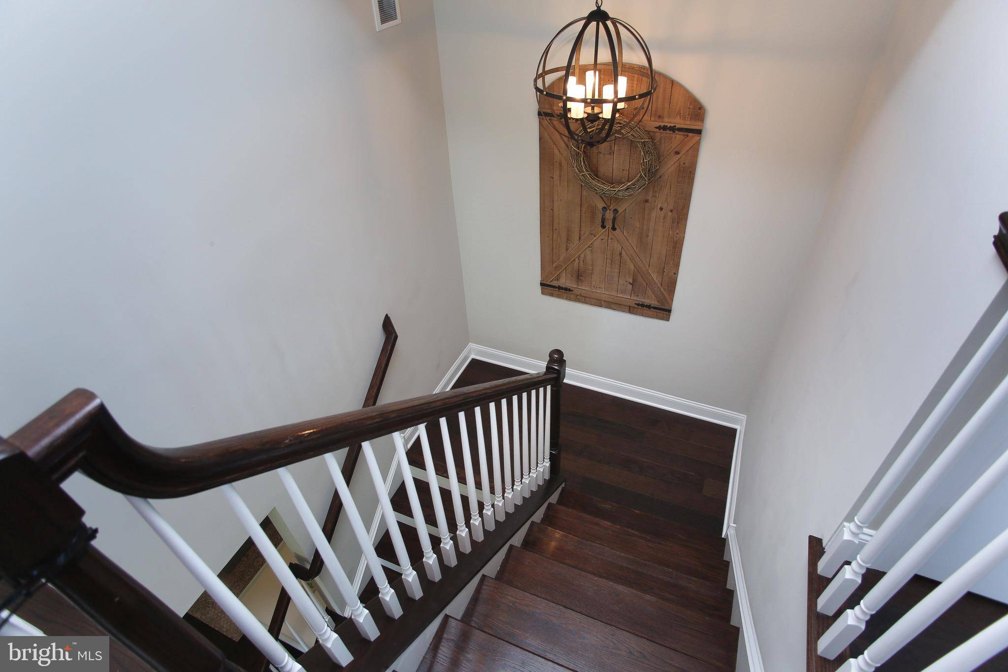 Telford, PA 18969,324 W HAMLIN AVE