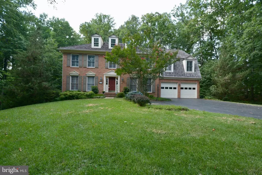 10131 HOMAR POND DR, Fairfax Station, VA 22039