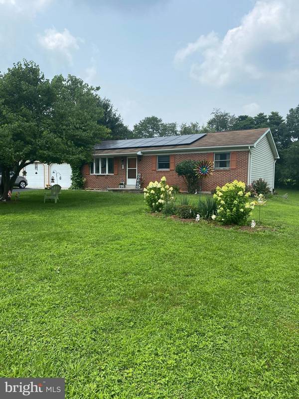 2 FRISCH DR, Duncannon, PA 17020