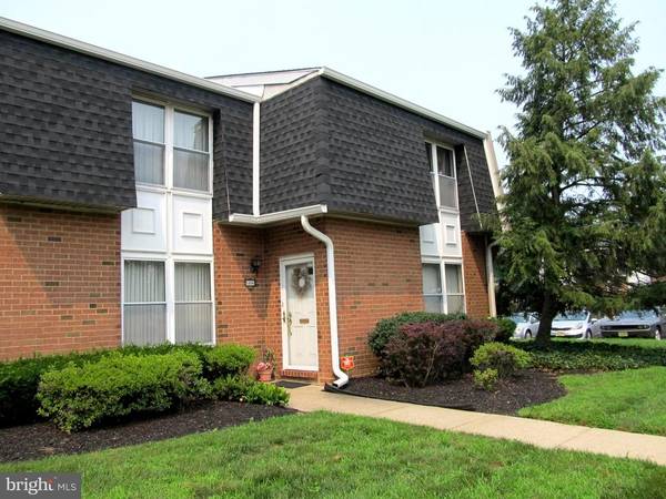 1106 HARBOUR DR, Palmyra, NJ 08065