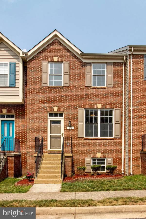 4678 DEERWATCH DR, Chantilly, VA 20151