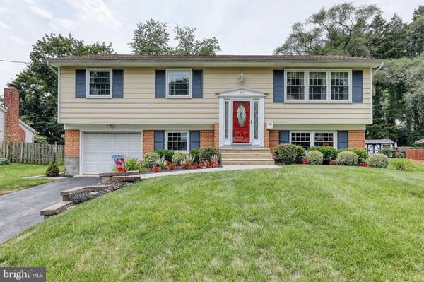 856 STONEHENGE RD, Cherry Hill, NJ 08003