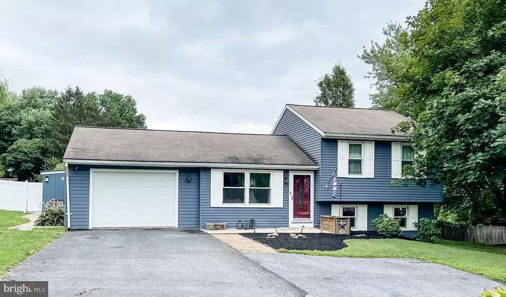 3213 KITTY LN, Mountville, PA 17554