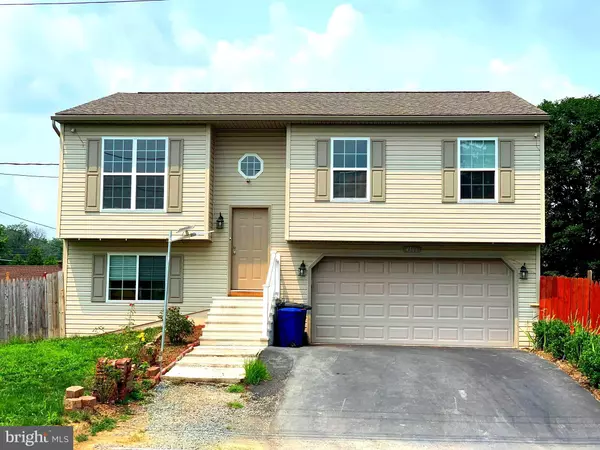 4506 WINFIELD ST, Harrisburg, PA 17109