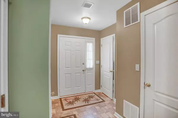 Harrisburg, PA 17110,117 HIDDENWOOD DR