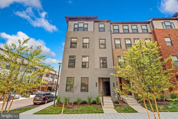 2320 WATER PROMENADE AVE #2N, Herndon, VA 20171