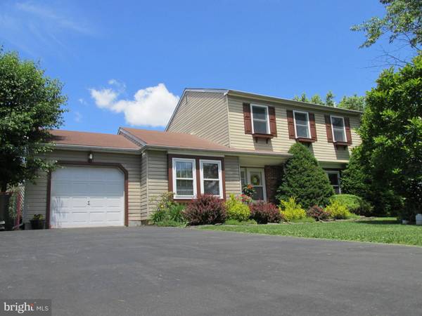 108 FOX HOLLOW RD, Dublin, PA 18917