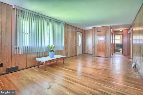 Harrisburg, PA 17109,4904 VIRGINIA AVE