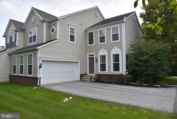 8540 WATERBURY CT, Breinigsville, PA 18031