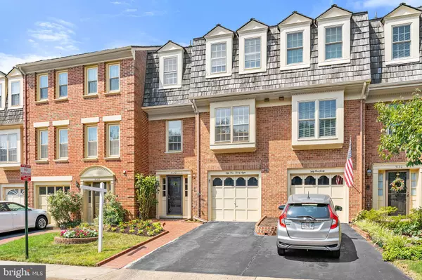 5128 HERITAGE LN, Alexandria, VA 22311