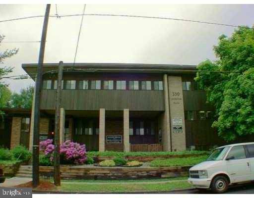 330 LIVINGSTON AVE, New Brunswick, NJ 08901