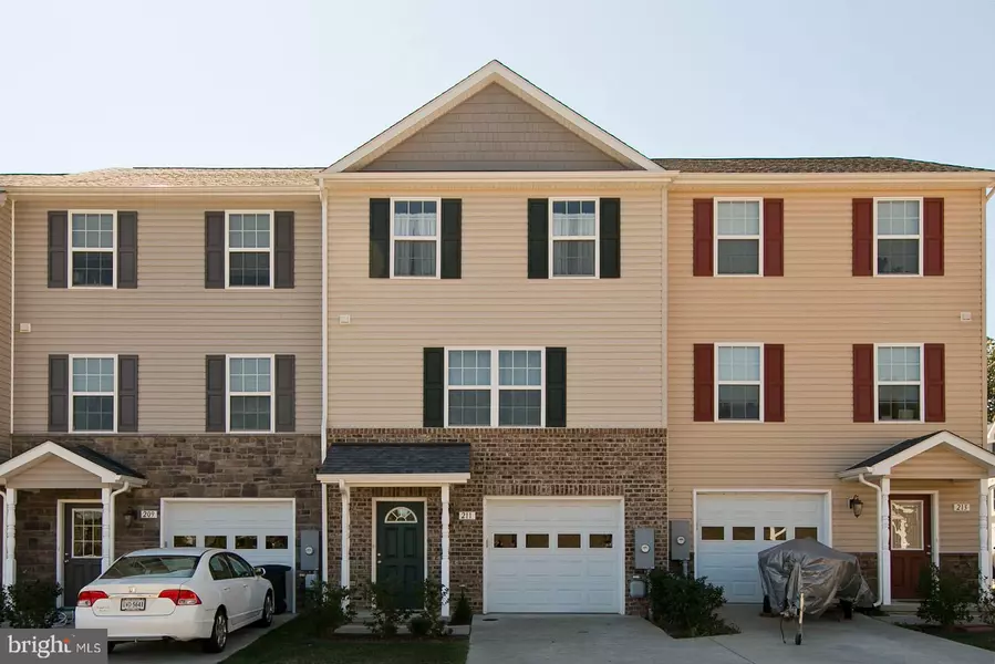 211 SAGE CIR, Winchester, VA 22603