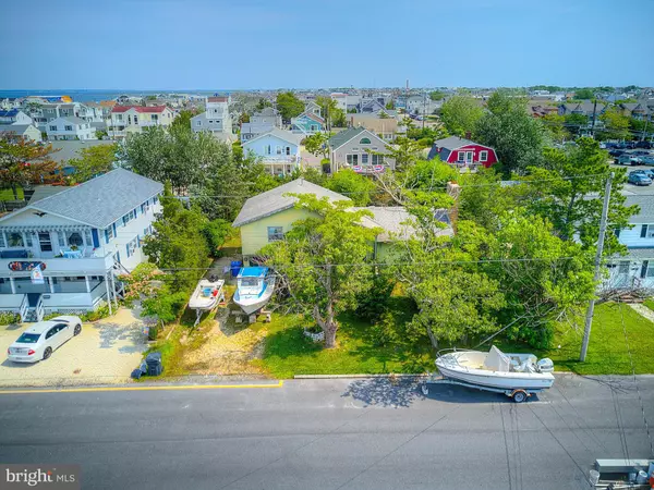 Beach Haven, NJ 08008,405 AMBER ST