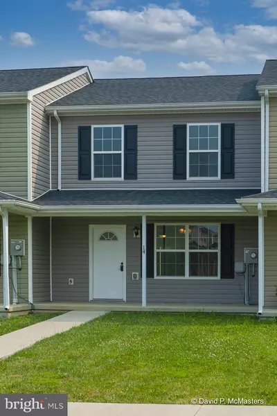 14 LOBO, Inwood, WV 25428