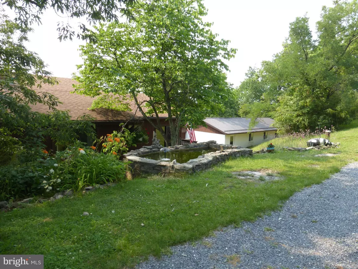 Lost River, WV 26810,2048 SETTLERS VALLEY WAY