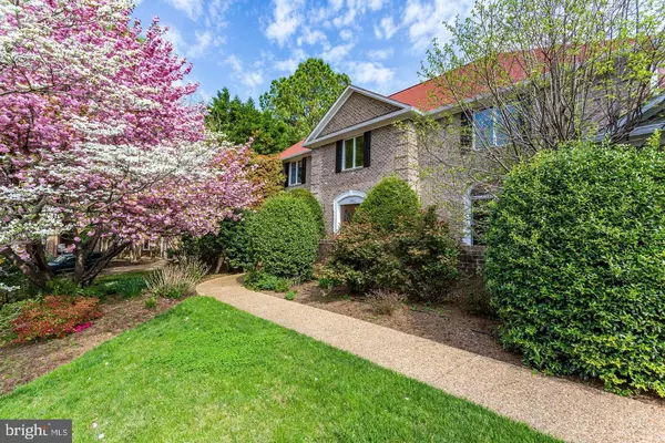 6802 LANGLEY SPRINGS COURT, Mclean, VA 22101