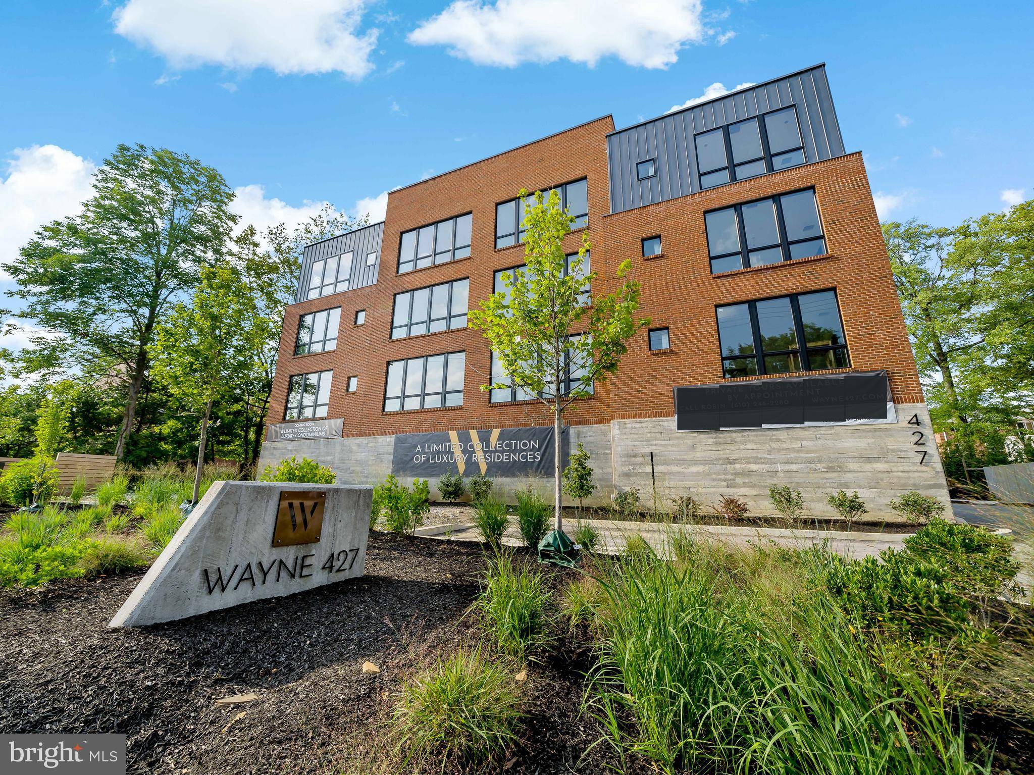 Wayne, PA 19087,427 E LANCASTER #PH-B