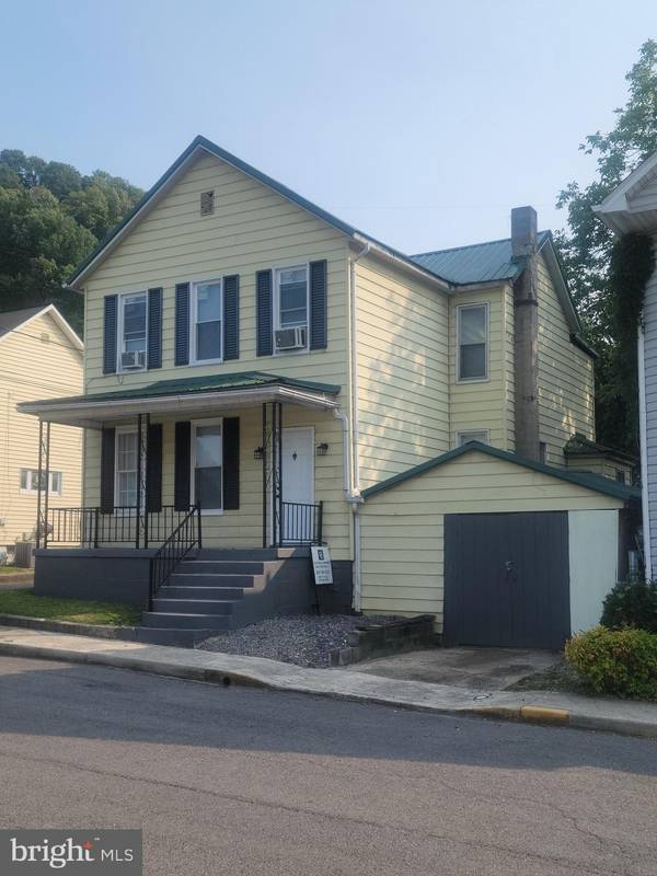 65 SILVER ST, Ridgeley, WV 26753