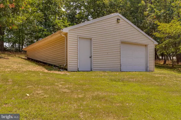 Berkeley Springs, WV 25411,622 WEBER LN