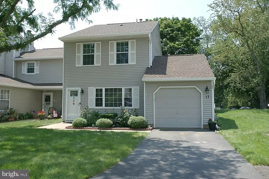 17 HATTARAS CT, Bordentown, NJ 08505