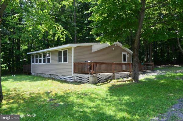 203 DELAWARE TRL, Pocono Lake, PA 18347