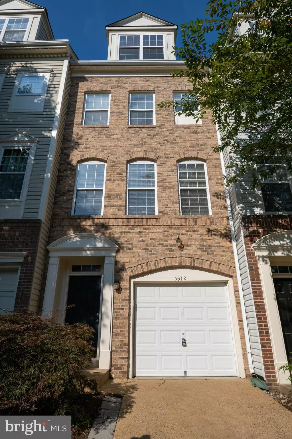 Alexandria, VA 22312,5312 ARAPAHO LN