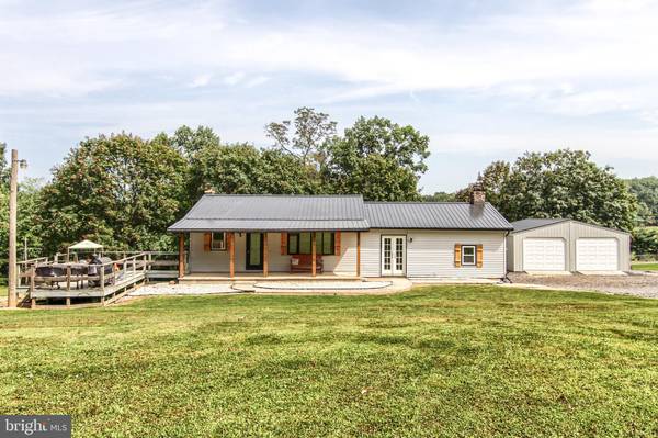 3358 COUCHTOWN RD, Loysville, PA 17047