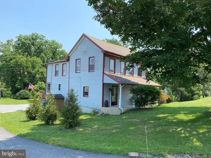 1303 SUNNYSIDE RD, Spring Grove, PA 17362