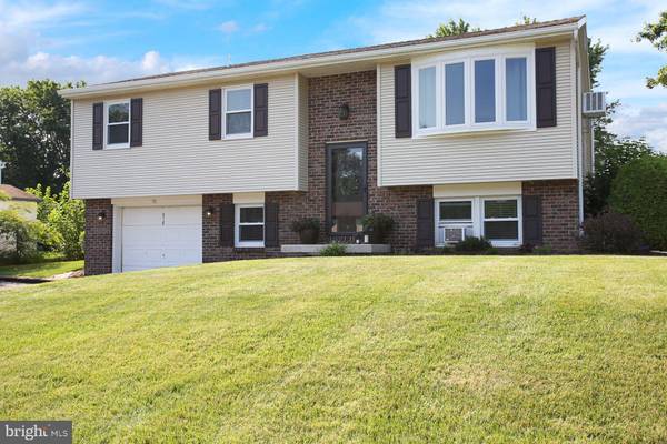 Oley, PA 19547,50 CARRIAGE CIR