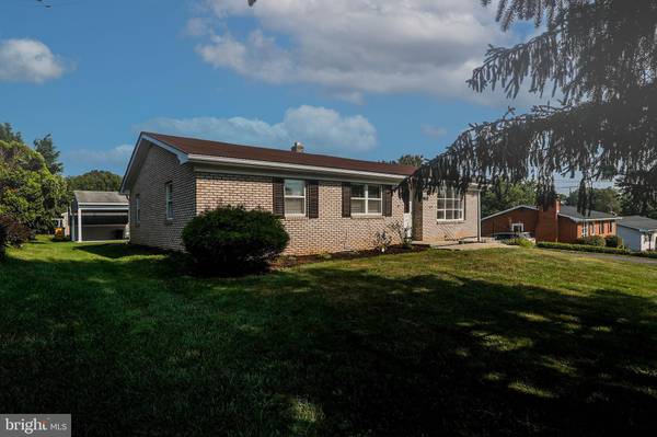 105 BOTANY, Martinsburg, WV 25404