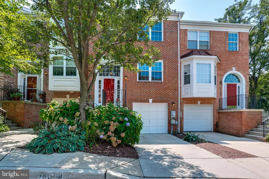 18504 CARRIAGE WALK CIR, Gaithersburg, MD 20879