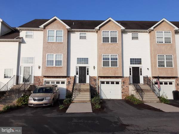 2009 HAMPTON CT, Morgantown, PA 19543