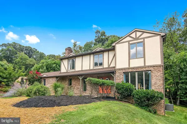 Harrisburg, PA 17112,2251 EARL VIEW DR